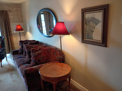John Wayne King Bed Guest Room and Suite near Pool